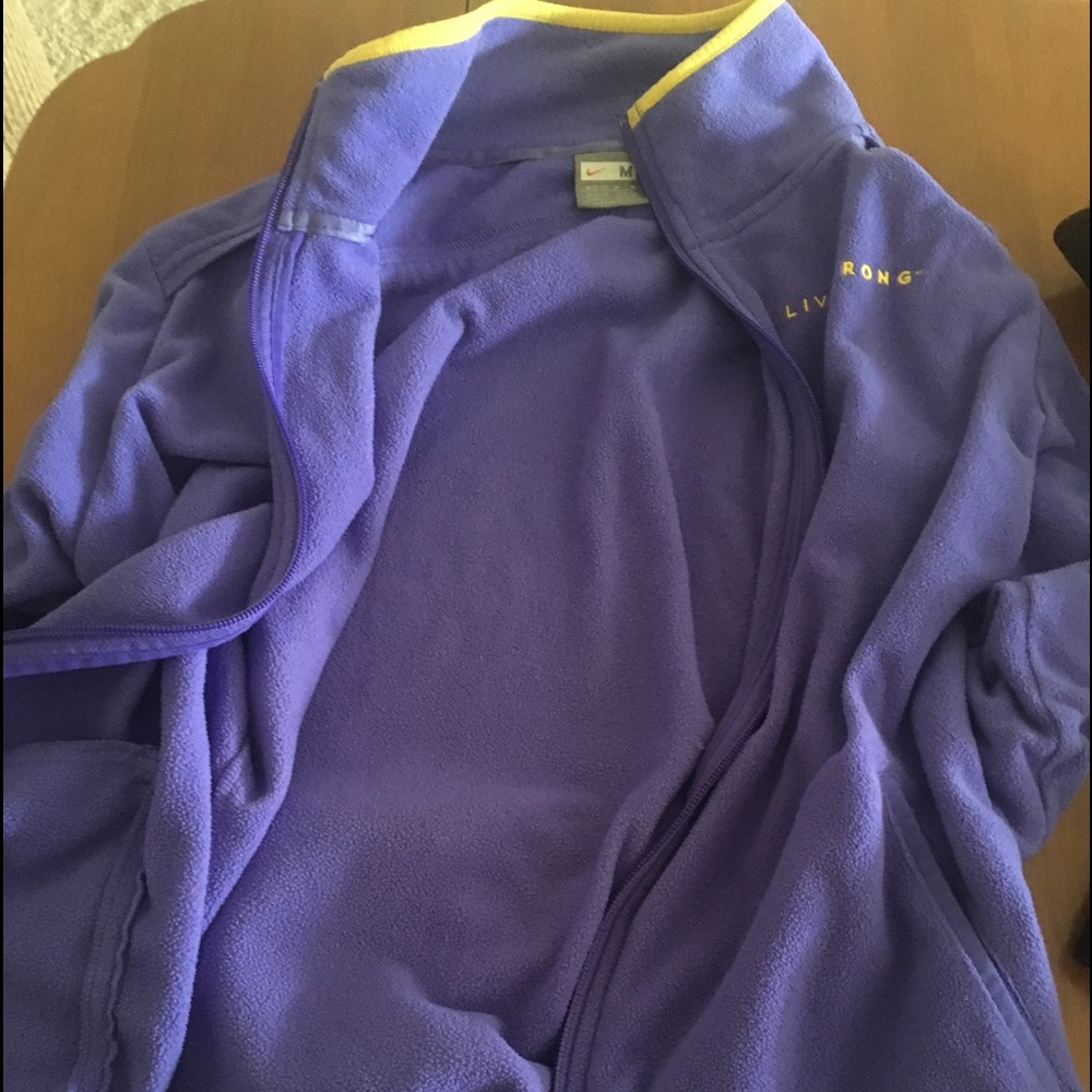 Nike women’s lightweight jacket , worn 3 times